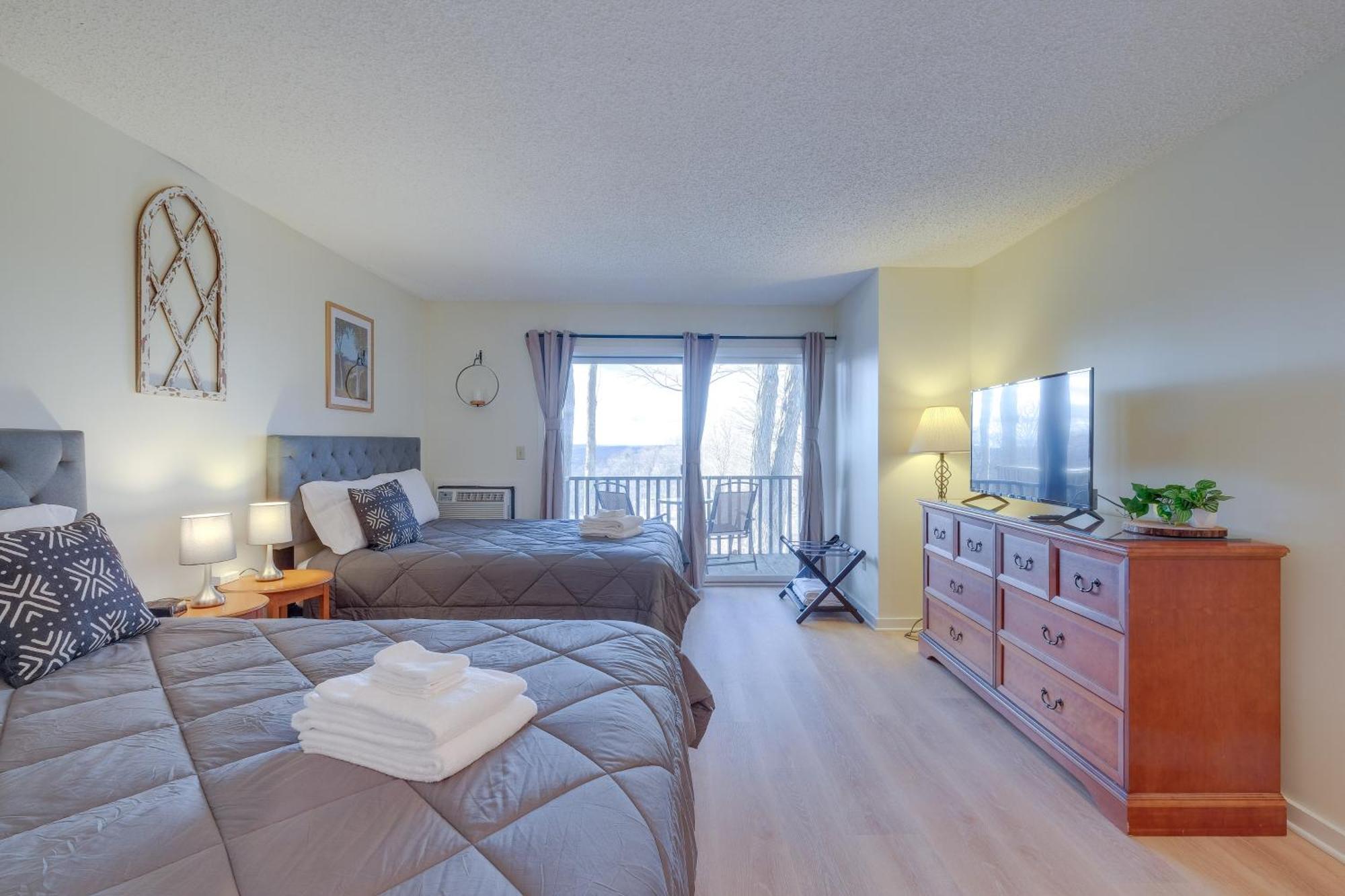 Bellaire Condo - Walk To Shanty Creek Resort! Luaran gambar